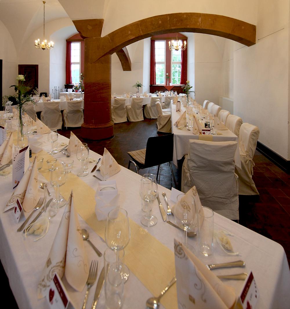 Gewölbesaal im Schloss Lichtenberg Gewölbesaal im Schloss Lichtenberg